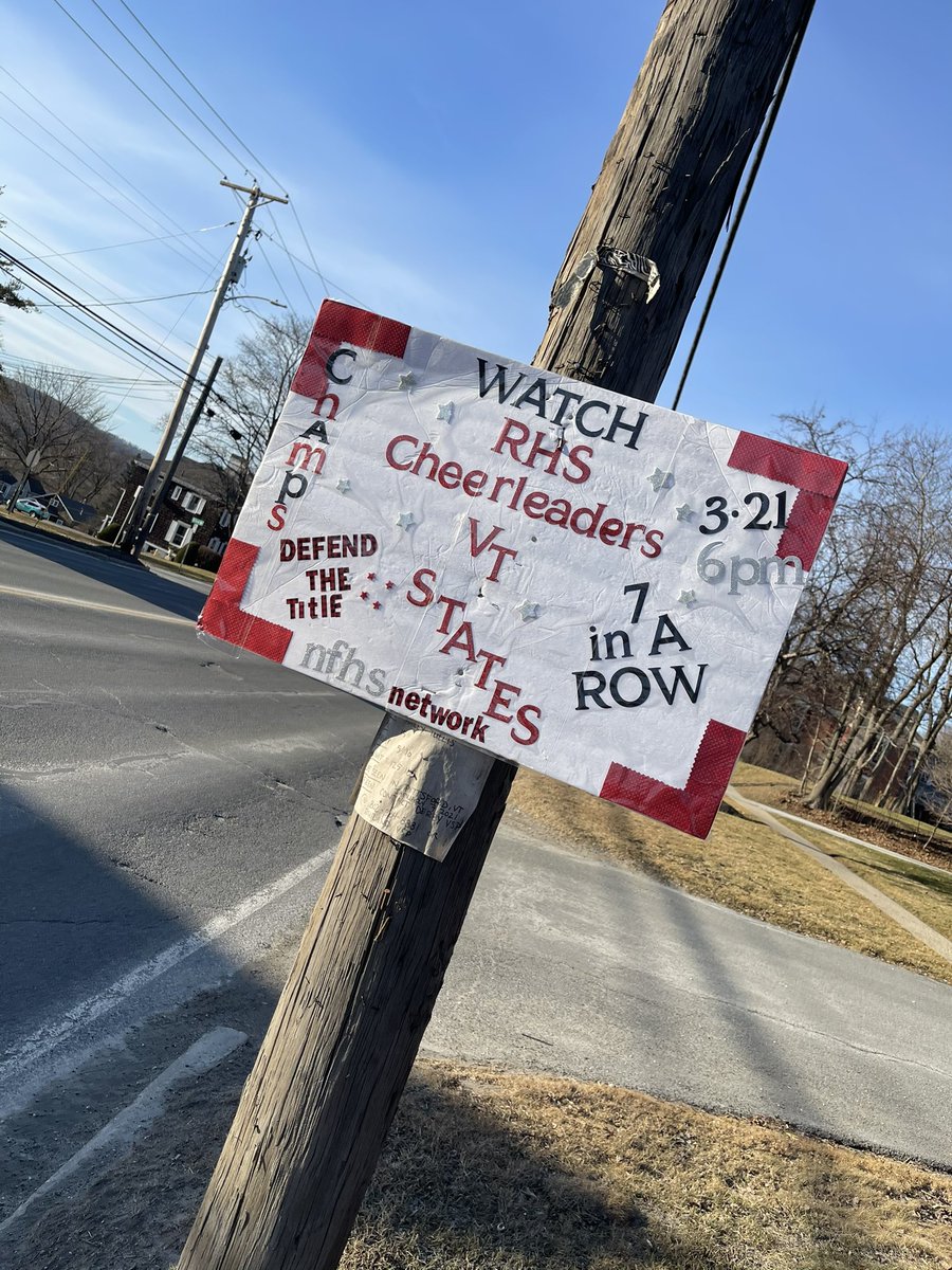 RutlandCheer's tweet photo. The RHS Cheerleaders are state champs again🖤❤️ #7inarow #statechamps #rutlandcheer #CHEER #vtcheer https://t.co/8flexzGdMr