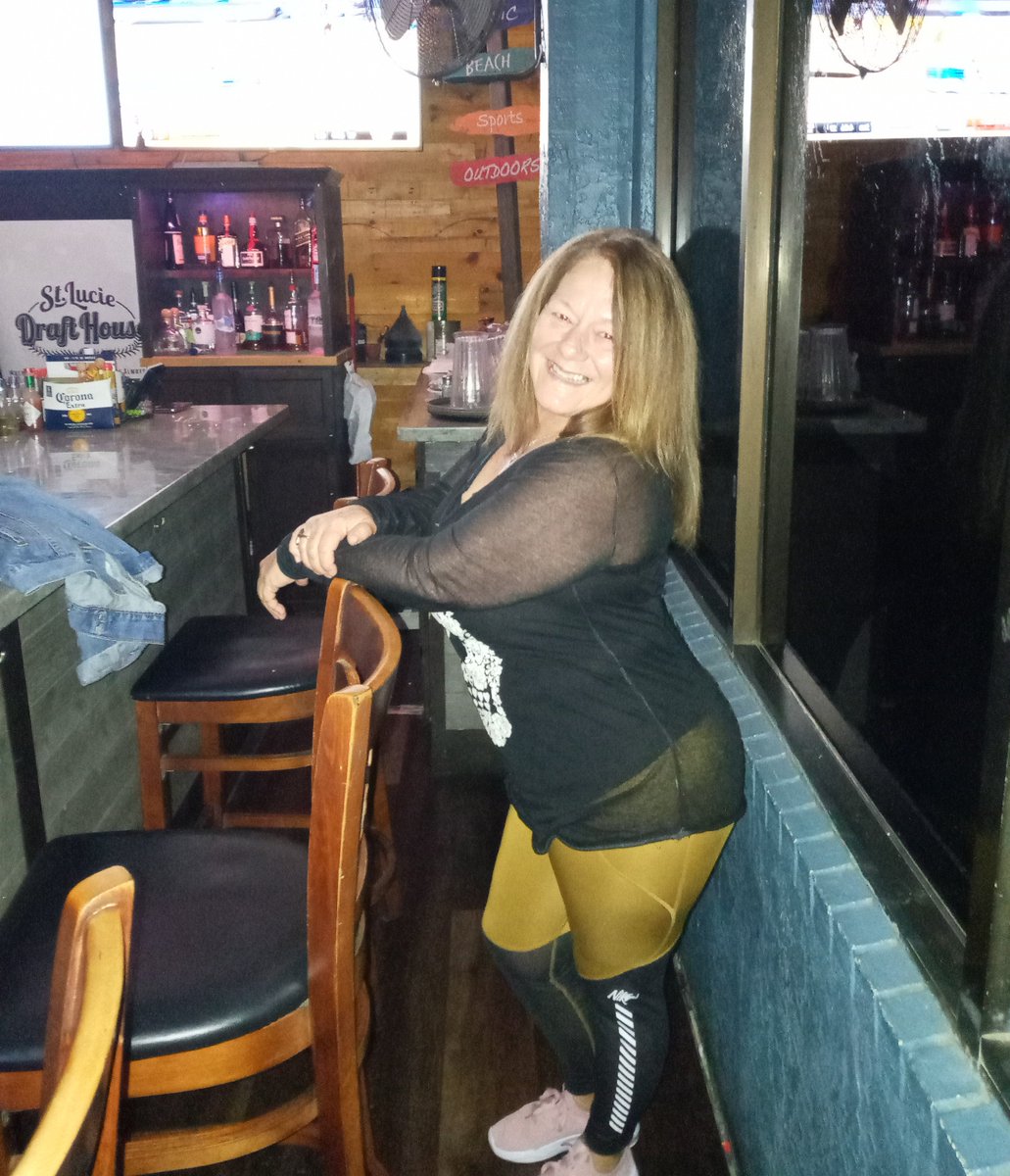 Tinalyn20's tweet photo. Me Myself & I by choice calm until mr. Right comes along! 😘😎 #openpatio https://t.co/yZ1I8mxCrC