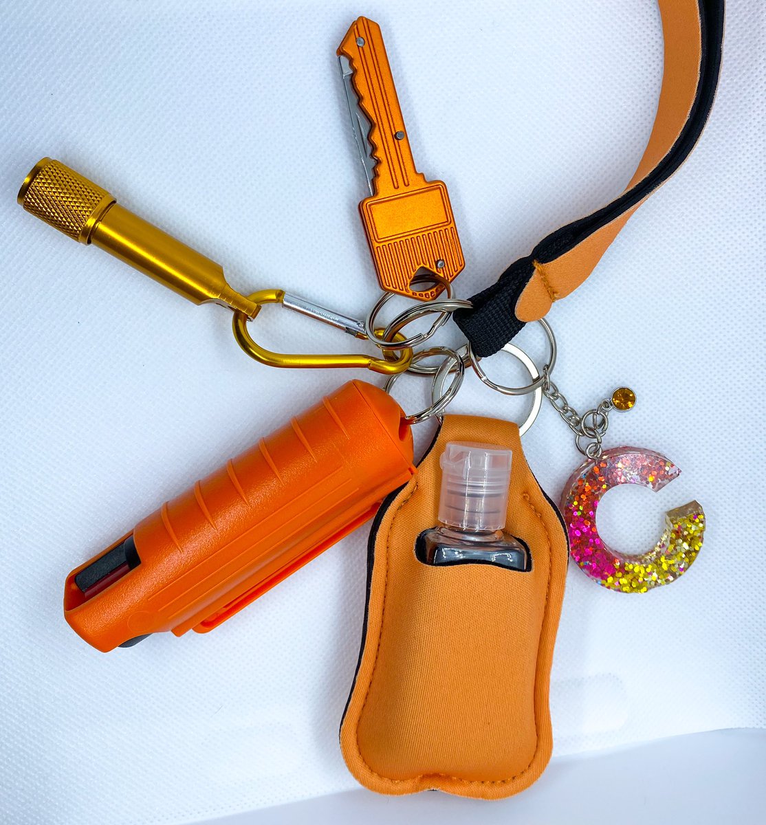 beattheyazz's tweet photo. 🍊Citrus Set 🍋 $35

Set includes:
•Orange Neoprene Wristlet
•Orange Neoprene Hand Sanitizer Holder
•Yellow Flashlight
•Orange Pepper Spray Keychain 
•Personalized Letter Keychain 
•Orange Discreet Key Knife

 #knife #pepperspray 
https://t.co/xRdxcDevtu https://t.co/kYa2l7upQk