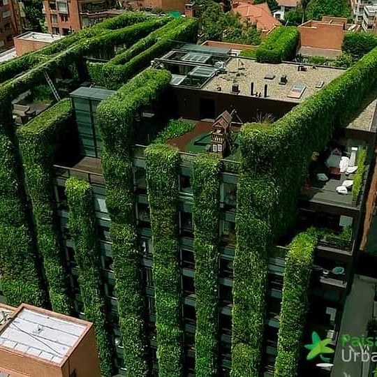 Giodumar on Twitter: "(Hoy un tema de sostenibilidad) Edificio Santalaia, posee los jardines colgantes o muros verdes grandes del mundo. Bogotá — #Sostenibilidad #densidades #ciudades # Bogota #sustentabilidad ...