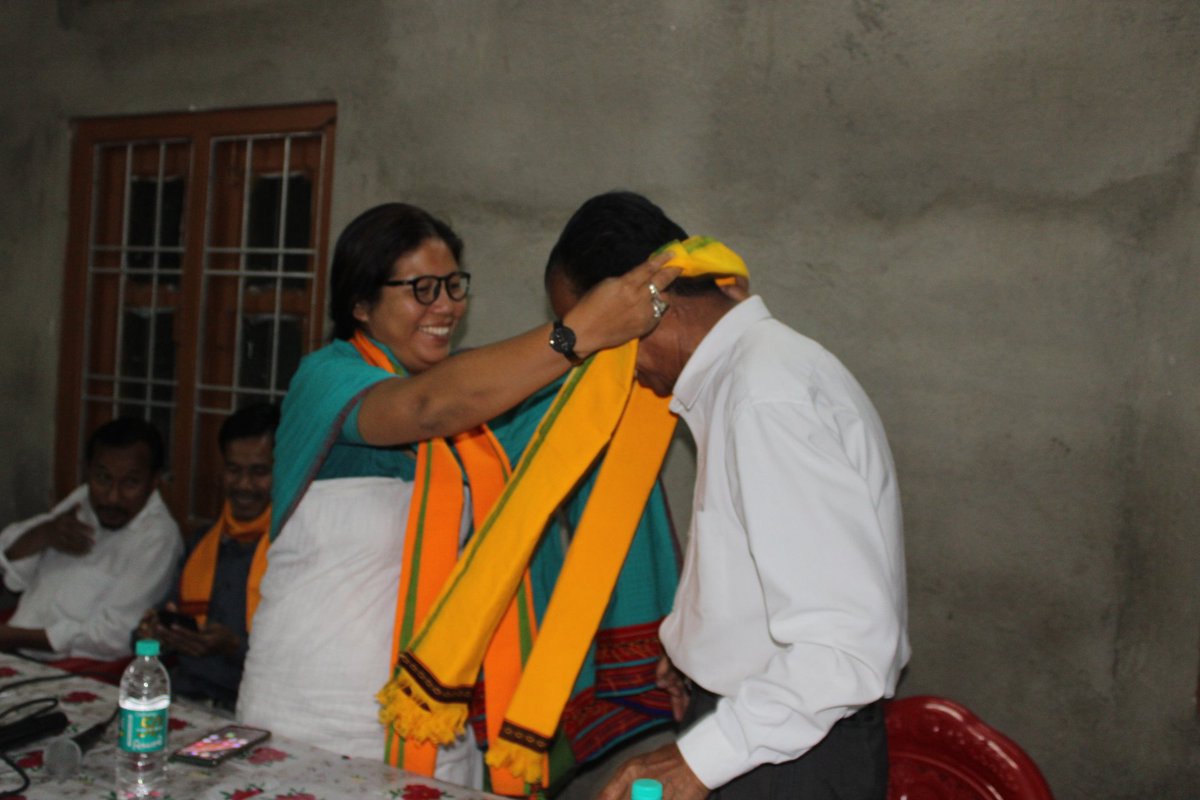 GorlosaNandita's tweet photo. Had a brief meeting cum discussion at Disgao Razee polling station, Haflong, Dima Hasao in regard to the upcoming Assembly Election polls,I thank all the attendees today. Massive support always drives the passion in any work we do and for that I am very humbled &amp; thankful to all. https://t.co/Q4tvDfx2oW