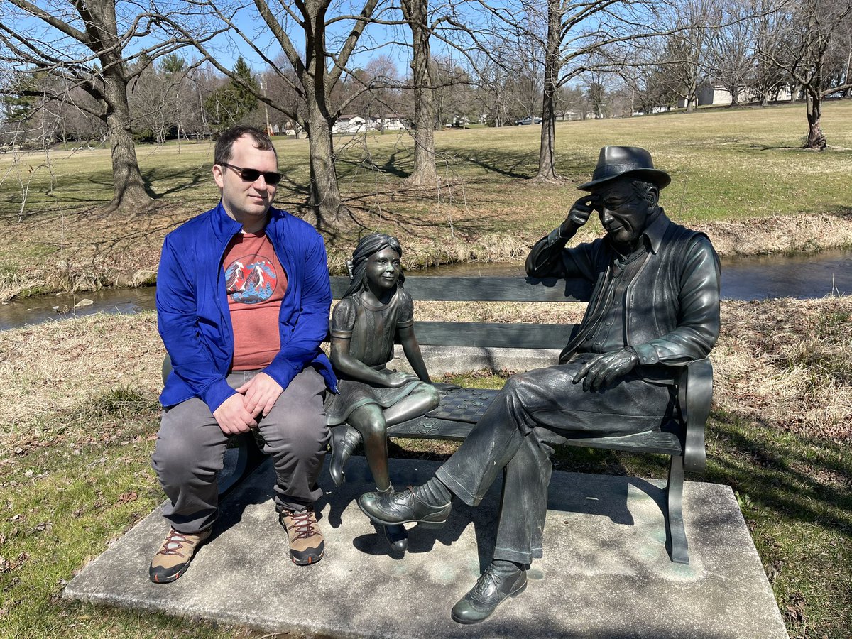 travhigh's tweet photo. Too cool for this bench. https://t.co/tITG7OJ3kG