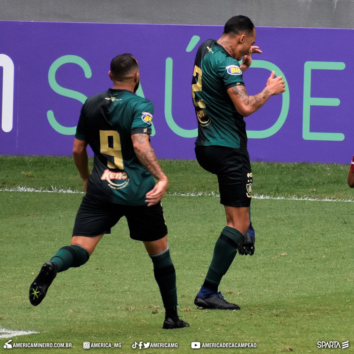 AmericaFC1912's tweet photo. EU TO MALUCO 😜🤪😜 EU TO NA CHUVA 🌧️🌧️🌧️🌧️🌧️ EU TO MALUCO TO JOSEPHZADO 🐰💚👏🏻😁👏🏻😁É O JOSEPH IRMÃO 😁👏🏻😁👏🏻 ALO AI IRMÃO 📞📞📞📞📞 É O JOSEPH 👏🏻😁👏🏻😁 VAMO EU TO MALUCO 🐰💚🐰💚🐰💚AVISA QUE É GOL DO JOSEPH!

#CoelhãoSérieA
#PraCimaDelesCoelho #SomosSparta https://t.co/vLB0wRHGwF
