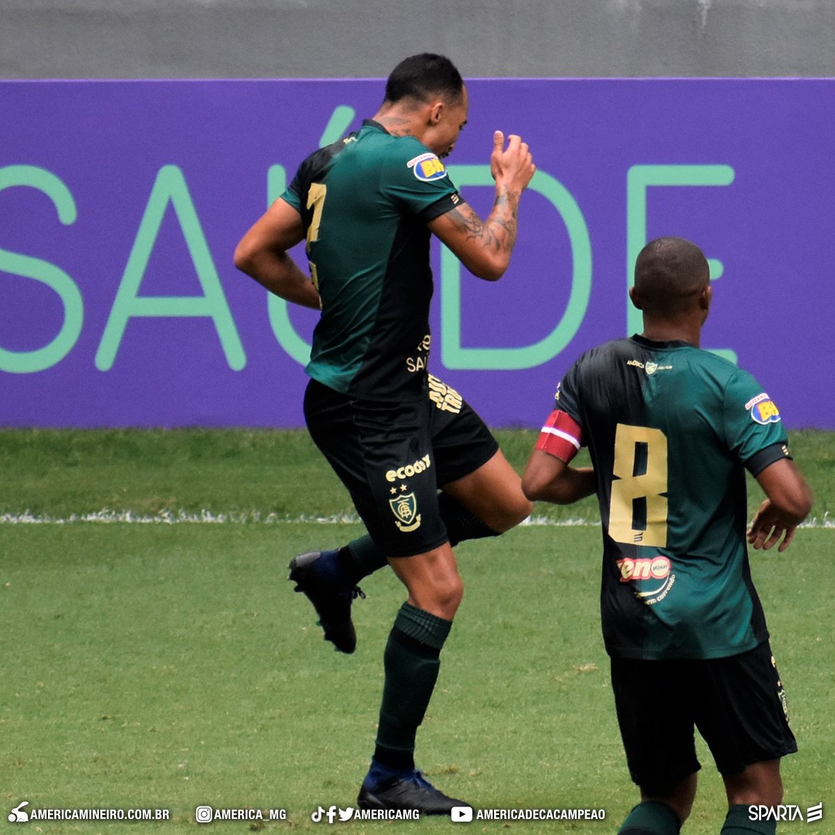 AmericaFC1912's tweet photo. EU TO MALUCO 😜🤪😜 EU TO NA CHUVA 🌧️🌧️🌧️🌧️🌧️ EU TO MALUCO TO JOSEPHZADO 🐰💚👏🏻😁👏🏻😁É O JOSEPH IRMÃO 😁👏🏻😁👏🏻 ALO AI IRMÃO 📞📞📞📞📞 É O JOSEPH 👏🏻😁👏🏻😁 VAMO EU TO MALUCO 🐰💚🐰💚🐰💚AVISA QUE É GOL DO JOSEPH!

#CoelhãoSérieA
#PraCimaDelesCoelho #SomosSparta https://t.co/vLB0wRHGwF