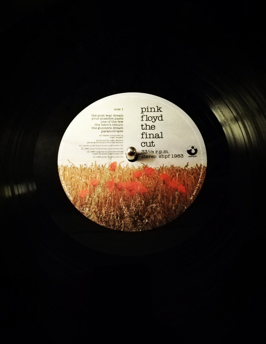 pauldavis_vc's tweet photo. All this talk today of Pink Floyd's The Final Cut being released today back in 1983 has got me in the mood to sit back with a glass and remind myself why this album is one of my favourites.

#pinkfloyd #thefinalcut #releasedonthisday https://t.co/XvRnTkOfP3