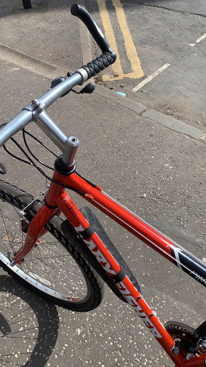 SoonForget's tweet photo. Productive weekend:
- Bought a bike
- Met a friend for a walk 
- Saw an otter in the Clyde 
- Went on a ride to pick up wild garlic
- Got a sore butt
- Made wild garlic pesto
- Ate wild garlic pesto https://t.co/qYbGOIjuBV