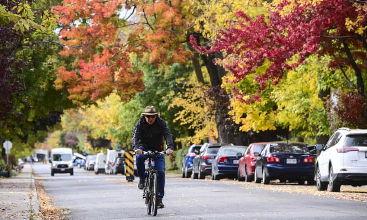 futureology_io's tweet photo. Meet the people taking fake trips to 'work' as they WFH during the pandemic. #FauxCommute 🚲💪🏻🌱
And why psychology might agree with them.
From @ffoxpack via @guardian
https://t.co/6fDzXZpMdB https://t.co/xqFeEJ8LDi