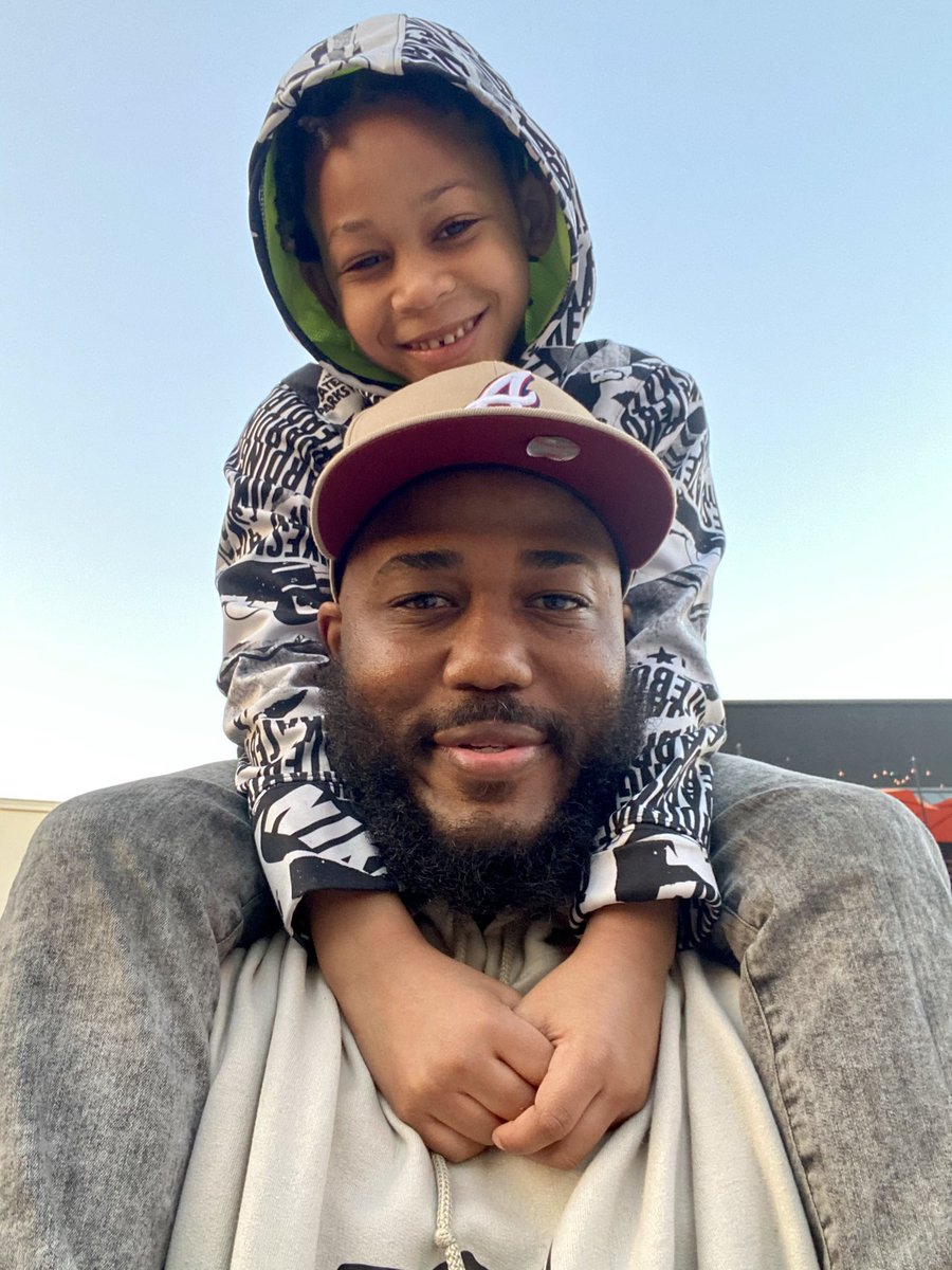 Bowmandev's tweet photo. Me and my big man💙💙💪🏾🙏🏾🙏🏾 https://t.co/dX7qsHDjer