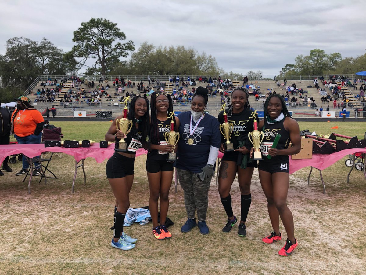 misstazz024's tweet photo. Bob Hayes Invitational 2021.. Winners of the 4x100 relay.. Congratulations Ladies!
@miahna_harden https://t.co/DlajLseSOg