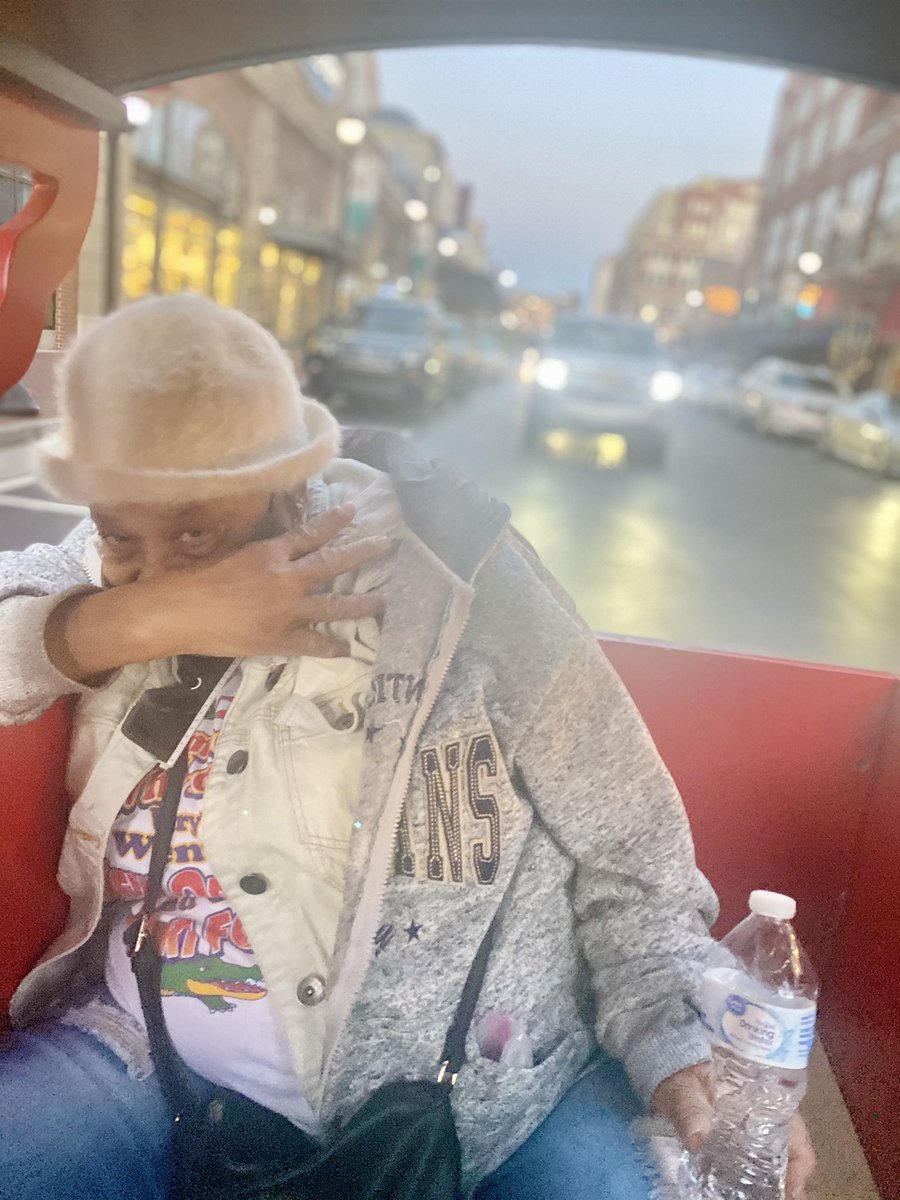 Bowmandev's tweet photo. Chilling with moms... 4th ward for life. https://t.co/iu1tnVvFkV