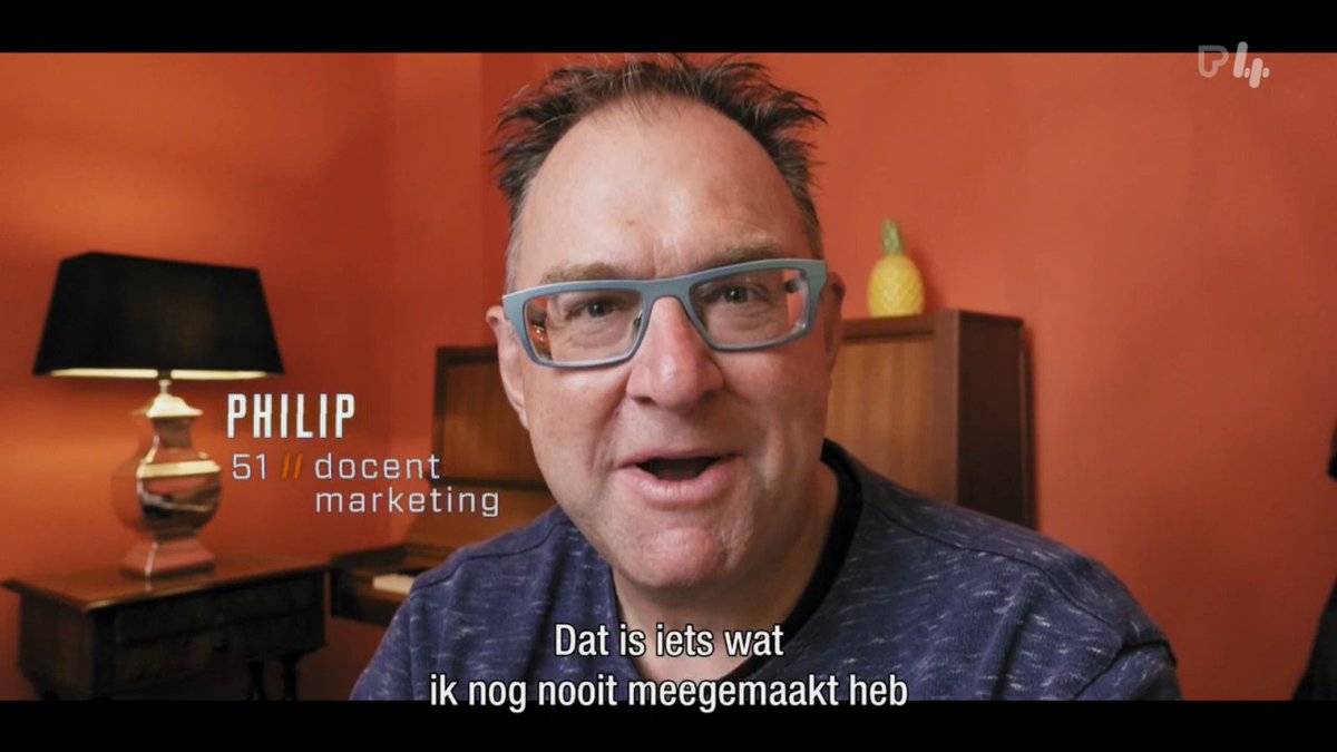 JLoeys's tweet photo. #DeMol 
Wanneer je zegt "niet te kort" en de kapper knipt effectief niet te kort https://t.co/QulPV7Is8W