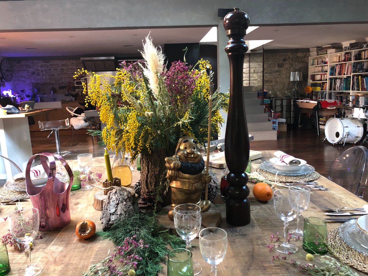 MunozCaroline's tweet photo. 📌NOUVELE VIDEO 📌 Je vous explique comment j'ai décoré ma table sur le thème "Champêtre". Astuces, conseils, DIY, bons plans ...tout y est ! 👉https://t.co/0g5p80EV6m  #ecoresponsable #artdelatable #decogreen #youtube #tablechampetre https://t.co/HIqn2Sluyu