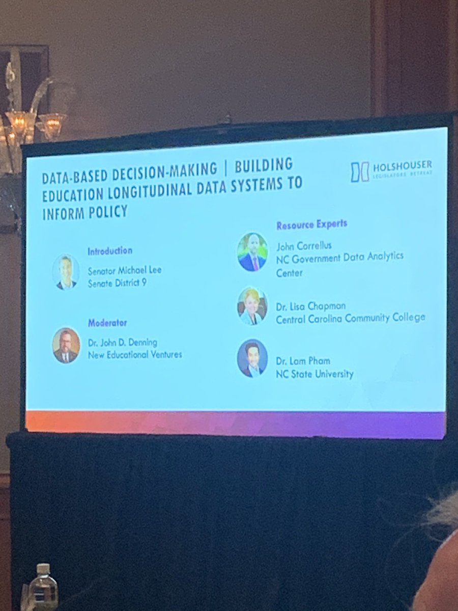 zackhawkinsnc's tweet image. Thank you to @Hunt_Institute for #holshouserlegislatorsretreat #literacy #useofdata to make decisions and supporting our earliest learners and their families l. #bipartisan work to build #ABetterNorthCarolina