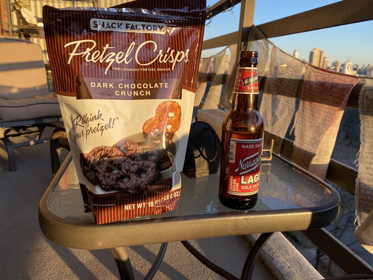 aaron_mate2as's tweet photo. This is the best combination ever! Prove me wrong. https://t.co/0br15BzoDh