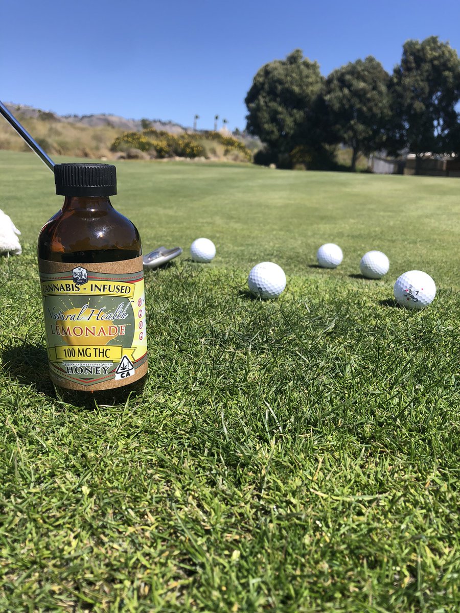 goodstufftonics's tweet photo. How to do #sunday #golf https://t.co/ZqRmTHJAT9