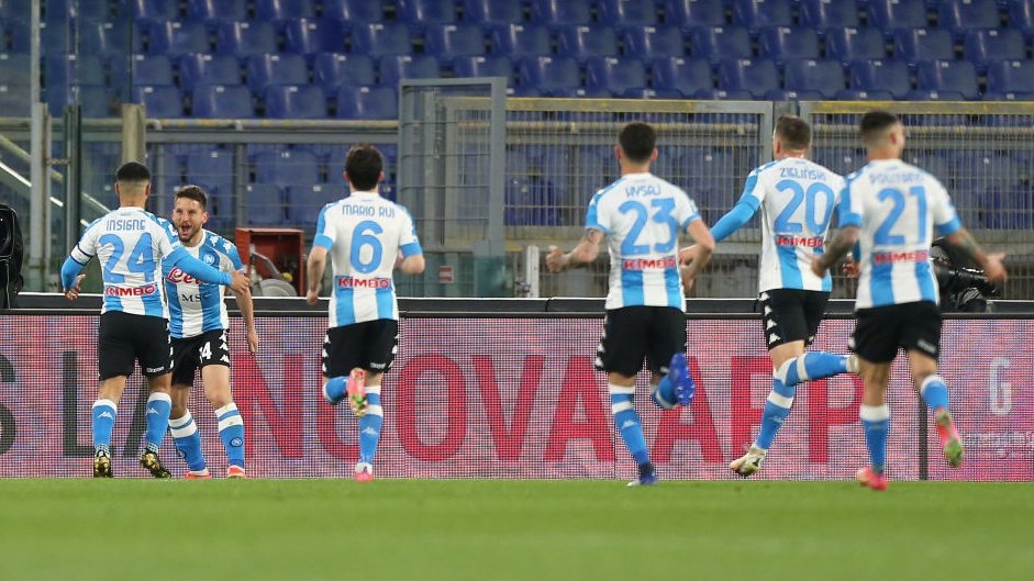 Radio1Rai's tweet photo. ⚽ Doppietta di #Mertens all'Olimpico: #RomaNapoli finisce 0-2
🗣️ Dite la vostra sulla giornata di campionato a #DomenicaSport con l'hashtag #TuttoIlCalcio https://t.co/4OAQZdla5p