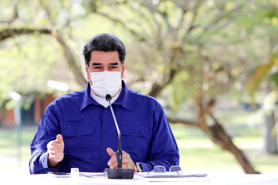 #ANUNCIO | A partir de este #22Marzo inicia cuarentena radical,estricta, en todo el país por un lapso de dos semanas continuas, a fin de cortar las cadenas de transmisión del COVID-19.  

"Lo hacemos por la salud del pueblo venezolano", afirmó el Pdte. <a href="/NicolasMaduro/">Nicolás Maduro</a>
