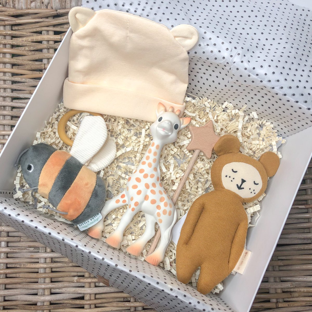 Give the gift of dreams ⚡️ (...even from lockdown!)

Great for baby showers, newborns or just a lovely gift for your little ones!

Shop: pandapip.co.uk
Insta: Instagram.com/pandaandpip
Facebook: m.facebook.com/pandaandpip/ #etsy #babygifts #giftbox #newbaby #genderreveal