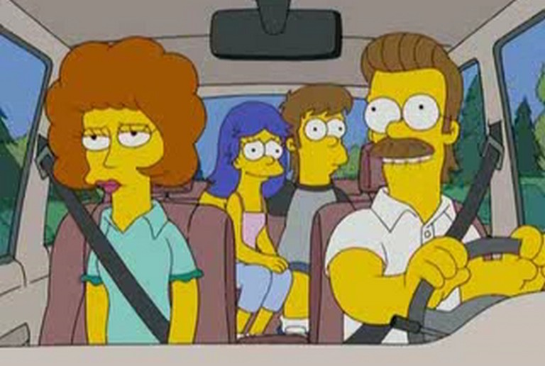 Homer y Marge pasan con 19 años su primer verano como pareja. Van por la carretera en bici, pero tienen un accidente. Acaban haciendo autostop y siendo recogidos por Maude y Ned Flanders, a los que conocen por primera vez. Vienen de casarse. Homer adora al viejo Ned.