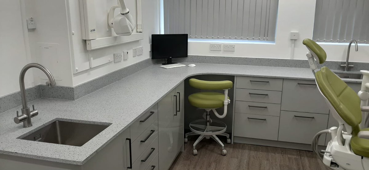 Olly London Kitchen Worktop Fitter tweet media