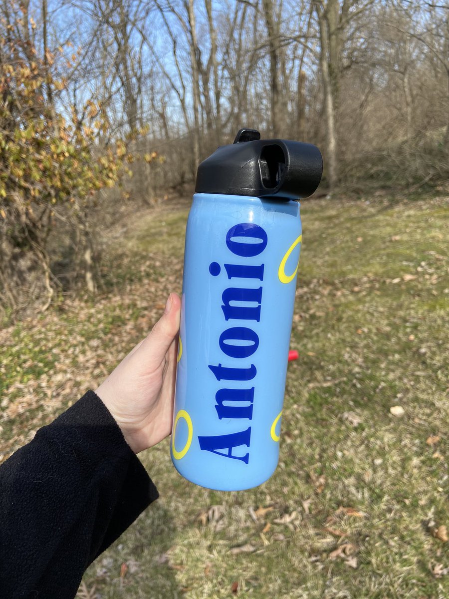 JessipsDesigns's tweet image. 18 oz Hydro Sport Sonic the Hedgehog