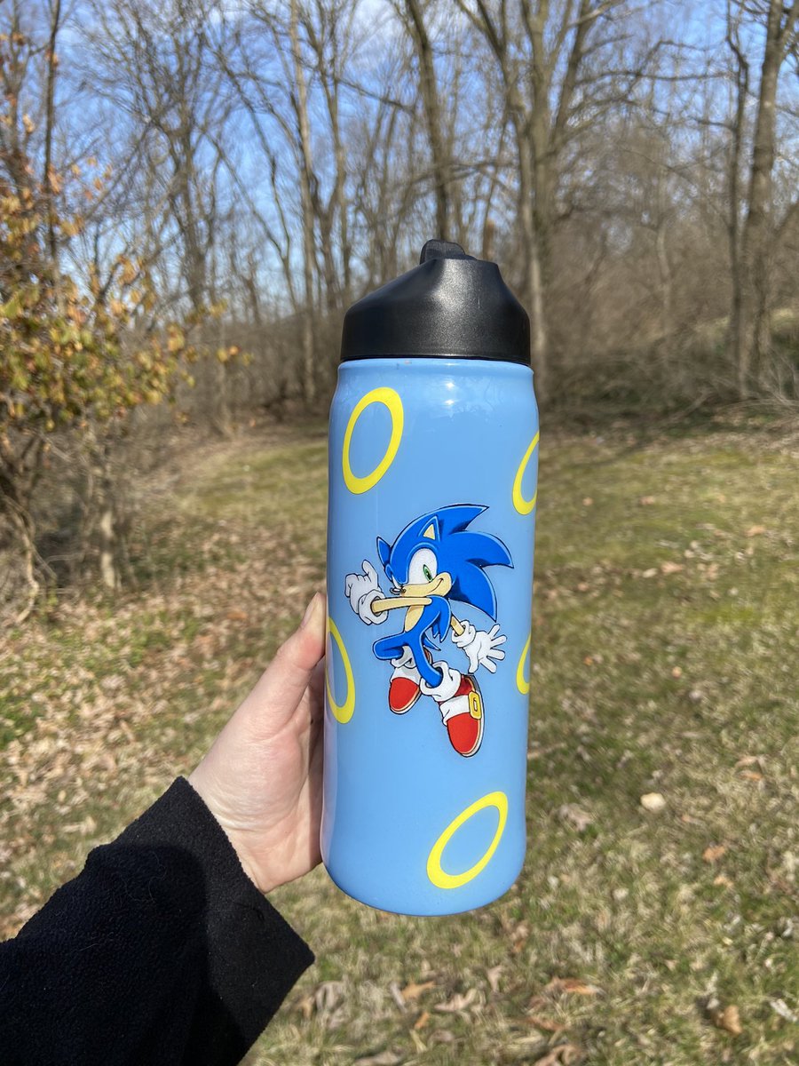 JessipsDesigns's tweet image. 18 oz Hydro Sport Sonic the Hedgehog