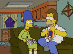 Con 23 años, ellos siguen viviendo en el mismo apartamento alquilado. Declan Desmond vuelve para grabar su siguiente parte de "Growing up Springfield", y Homer se ha tatuado una calavera con el pelo de Marge. Este dibujo está tallado en una mesa en el parque detrás de mi casa.