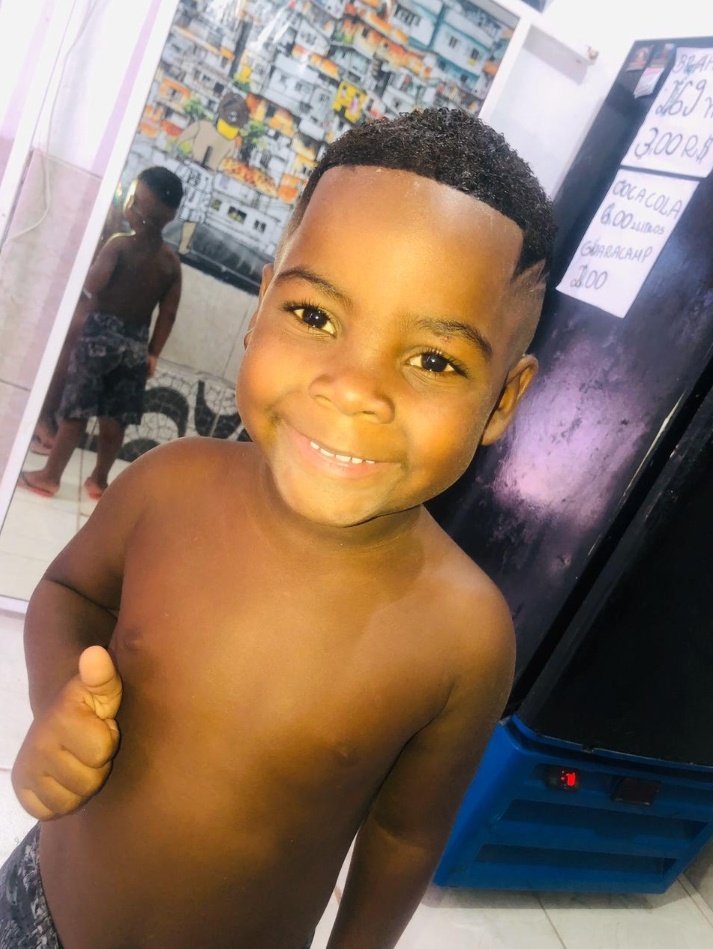 Maxwell72444253's tweet photo. Acho que eu ganhei na loteria 💙🥰
@yza_oi 
@Raissa98512301 https://t.co/hhw3zardEw