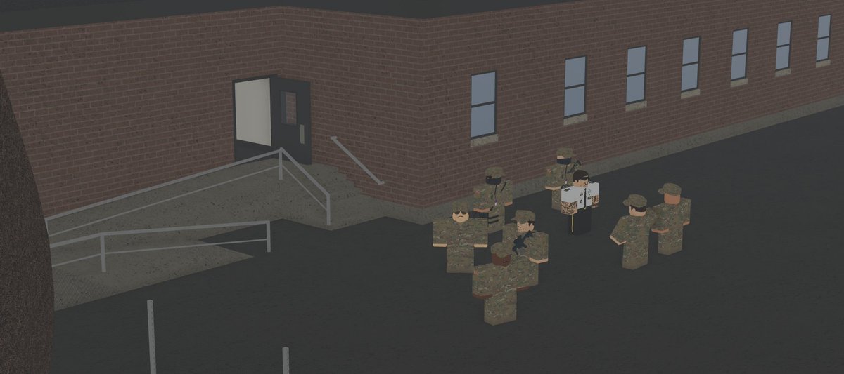 CUSA_ARMY's tweet image. The Army National Guard just passed it's first class intake under the new curriculum. The guardsmen covered fireteam formations, crowd control, perimeter security and checkpoint protocols.

Chairman of the Joint Chiefs @TheYuriOrlov  was present to congratulate them.