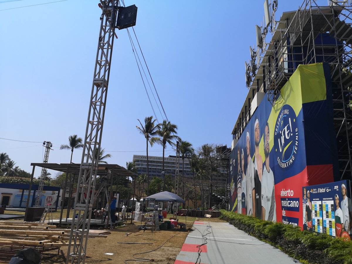 FoamALime's tweet photo. Some 12h after the final this is how Acapulco site looked:
#AMT2021 #AbiertoMexicanoDeTenis https://t.co/ZZ6uSpJUni