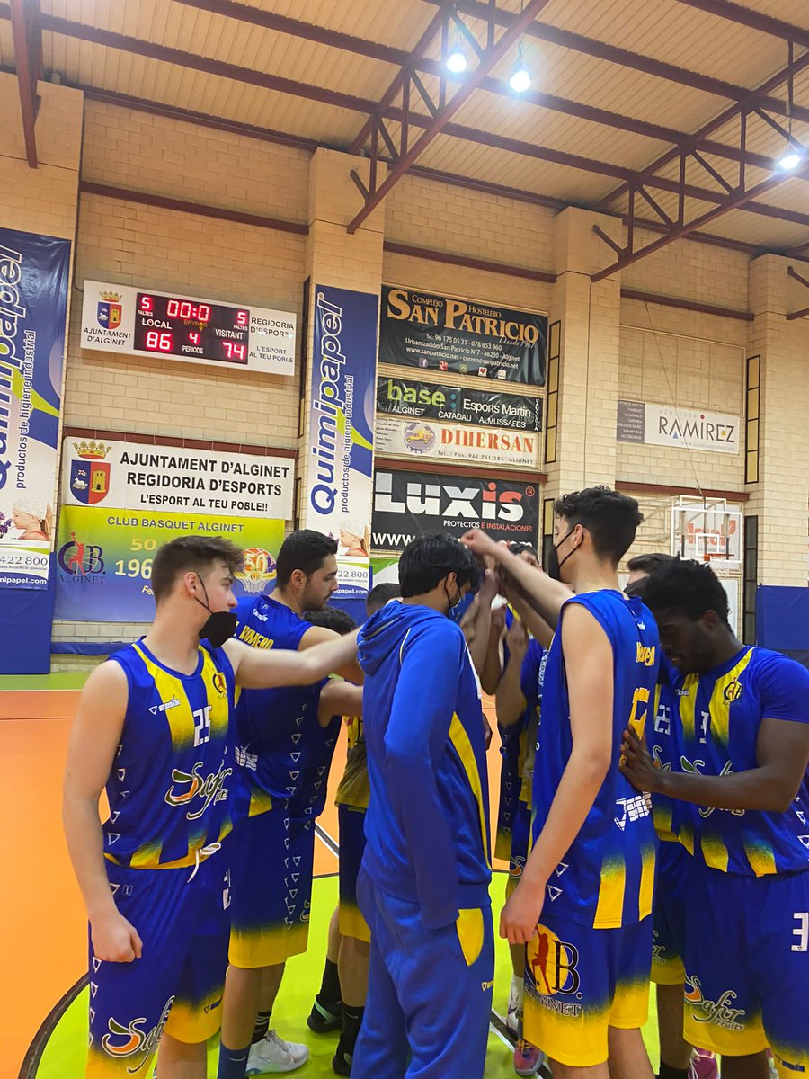 cbalginet's tweet photo. 1a Divisió Nacional. SAFIR FRUITS @cbalginet 86 vs @CBMaristasVLC 74. Nou triomf del equip en un partit on la gran noticia era poder contar en 4 jugadors Juniors (1 d'ells de primer any) per a donar continuitat al treball que estém fent a la pedrera alginetina. Grandes !!!🏀🏀🏀 https://t.co/PKTD7IcDVK