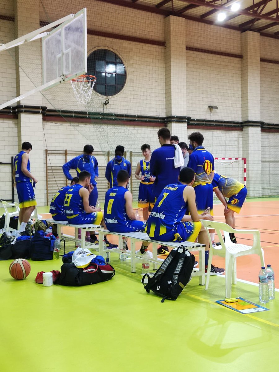 cbalginet's tweet photo. 1a Divisió Nacional. SAFIR FRUITS @cbalginet 86 vs @CBMaristasVLC 74. Nou triomf del equip en un partit on la gran noticia era poder contar en 4 jugadors Juniors (1 d'ells de primer any) per a donar continuitat al treball que estém fent a la pedrera alginetina. Grandes !!!🏀🏀🏀 https://t.co/PKTD7IcDVK