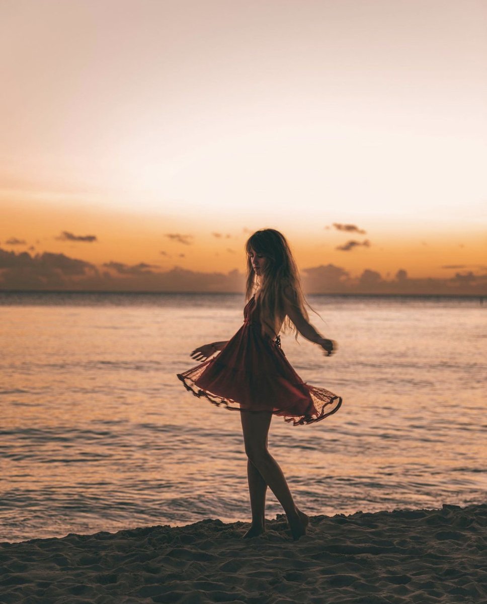 And just like that, the sun is setting on another incredible weekend. Do you have a trip to Dominican Republic on the horizon? If so, share in the comments below! #OpenDR 🙌🇩🇴 📸:<a href="/palomafts/">Paloma Fts</a> 

📍 Dominican Republic