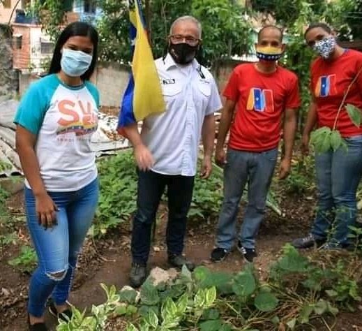 MsvPlaza's tweet photo. Desde nuestras trincheras el @MsvPlaza se une en constante oración para su pronta recuperación Alc. @luiscarPSUV.

#DescuidarseEsContagiarse https://t.co/Ibm64txWaT