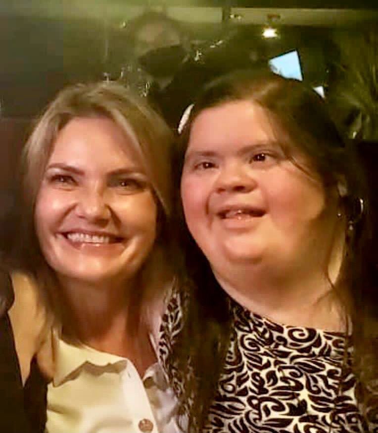 normaltrevino's tweet photo. Con su ejemplo de vida nos enseñan e inspiran a ser mejores como sociedad. 
Por sus derechos e independencia hoy se conmemora el día del síndrome the down. 
Seamos incluyentes. 
Te quiero Carito ♥️.
#DiaMundialDelSindromeDeDown https://t.co/nNpEkGv4Gp