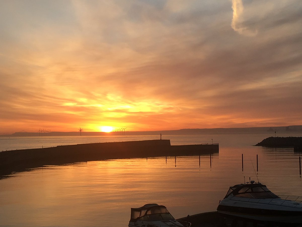Hendo2004's tweet photo. Love the view from my window https://t.co/OymoUtD45D