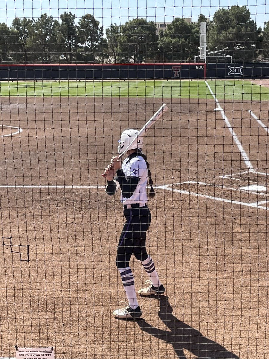 jen_medford's tweet photo. Another weekend of Tarleton softball in the books! Played some really great games and got to see long time friends from our softball family! #tarletonsoftball #bleedpurple 💜🖤 https://t.co/TSJSqTyiIF