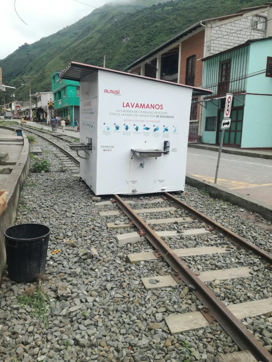 MashiRafael's tweet photo. Tristeza inmensa, Huigra, las rieles del tren.
Ya falta poco. ¡Recuperaremos en tren para Huigra, Alausí, Chimborazo, la Patria entera!
#LassoEsMoreno https://t.co/detHXSppfu