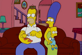 Homer tiene 31 años, estamos en 1984 y Marge se queda embarazada de nuevo. Nace Lisa. Los Simpson se mudan a Evergreen Terrace, y vuelven a coincidir con los Flanders, son vecinos. Declan Desmond regresa a grabar su última parte de "Growing up Springfield" antes del presente.