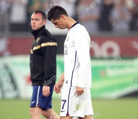 alvarito8tweet's tweet photo. @InvictosSomos Por algo le GANÓ la FINAL de CHAMPIONS a Cristiano Ronaldo.
Y también lo eliminó en SEMIFIAL de CHAMPIONS con doblete en el mismisimo Bernabéu.
Eso sin contar con que le GANÓ 6 Ligas Españolas en los 9 años que CR estuvo en el Madrid.
#CLIENTAZO https://t.co/QZKnTejkIl