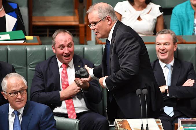 LouiseTennis's tweet photo. Let’s not forget that just a year ago Australia lost  1 billion animals &amp; ecosystems already in peril. Have  we heard anything a about what that smoke did to human health? Now floods.. This is what happens when you vote in climate deniers. #auspol2021 #ScottyDoesNothing https://t.co/jQffM2KbZA