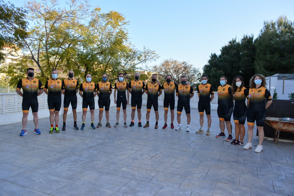 iberclimagas's tweet photo. Iberclimagas quiere agradecer al Club Amigos Ciclistas de Bezmiliana el honor de lucir en su equipacion nuestro nombre y dejarnos patrocinarlos.

Aunque sólo haya una parte del equipo en las imágenes por la situación actual se lo agradecemos a todas las personas que lo componéis. https://t.co/GMBofO9b5k