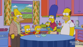 Hace exactamente hoy un año, en 1993, nace Maggie. Homer había encontrado un trabajo genial en la bolera del tío de Barney, pero tiene que dejarla para volver arrastrándose a la vieja central. Siempre recordará esa hazaña con el cartel frente a su despacho que pone "Puta Maggie".
