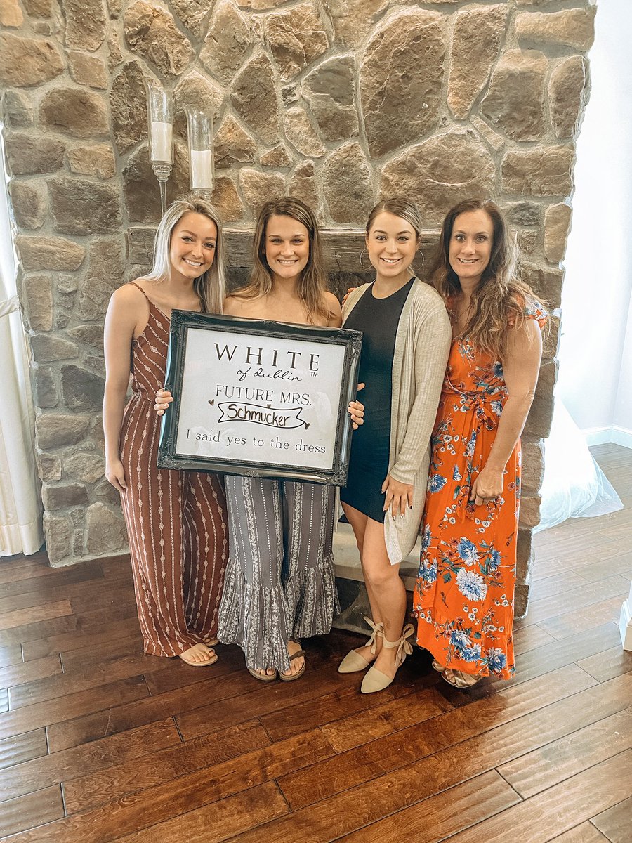 CailinWright_'s tweet photo. I said YES to the dress today 🥺😭 https://t.co/gfSxGkBGzH