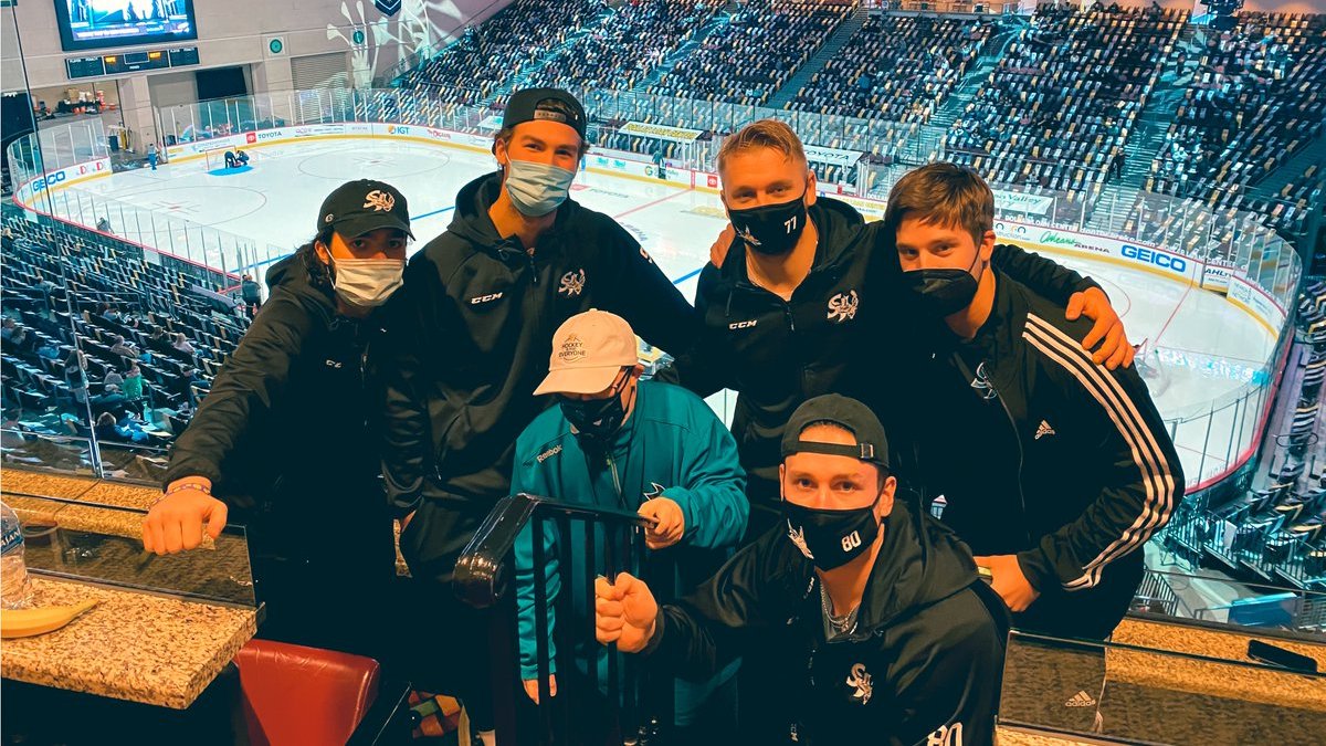 sjbarracuda's tweet photo. "They treat him almost like a little brother...he gets a lot out of it and I get a lot out of it, just seeing the joy in him."

💬Head Coach, Roy Sommer https://t.co/g4Hbnsw8WJ