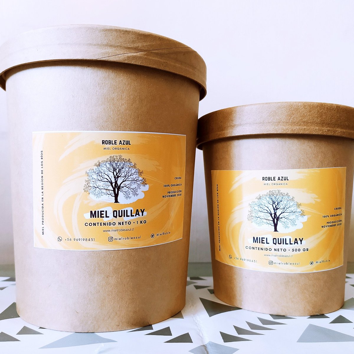 MielRoble's tweet photo. Ulmo, Multifloral, o Quillay?
A tu domicilio, si vives en Viña, Valparaíso, Concón, Reñaca.. GRATIS.

Y a todo 🇨🇱 vía 🚚 Starken. Un abrazo a todos y todas..a seguir cuidándonos.
#Miel de #Calidad 
#PrecioRazonable 
#QuedateEnCasa https://t.co/DOA8lnzKjW