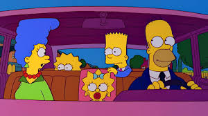 Es 1989. Es 2007. Es 2021. Es 1995. Es 2013. Es 1997. Homer es todo, y todo es Homer. Homer tiene 39 años. Viaja al espacio. Se reencuentra con su madre. Se convierte en un superhéroe. Conoce a Elon Musk. En resumen, vive. Como siempre ha hecho. En cualquier año. Y siempre hará.