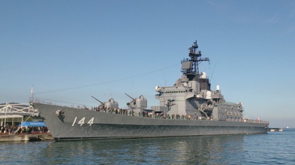 今日、令和3年(2021年)3月22日で
護衛艦「くらま」DDH-144退役より4年
平成29年(2017年)3月22日

平成28年(2016年)12月にサンポート高松にて一般公開で初めて乗った護衛艦くらま
「くらま」から「かが」へ
そして色々な護衛艦に…
今の自分の原点のような思いいれのある艦です

/(‾▽‾) 