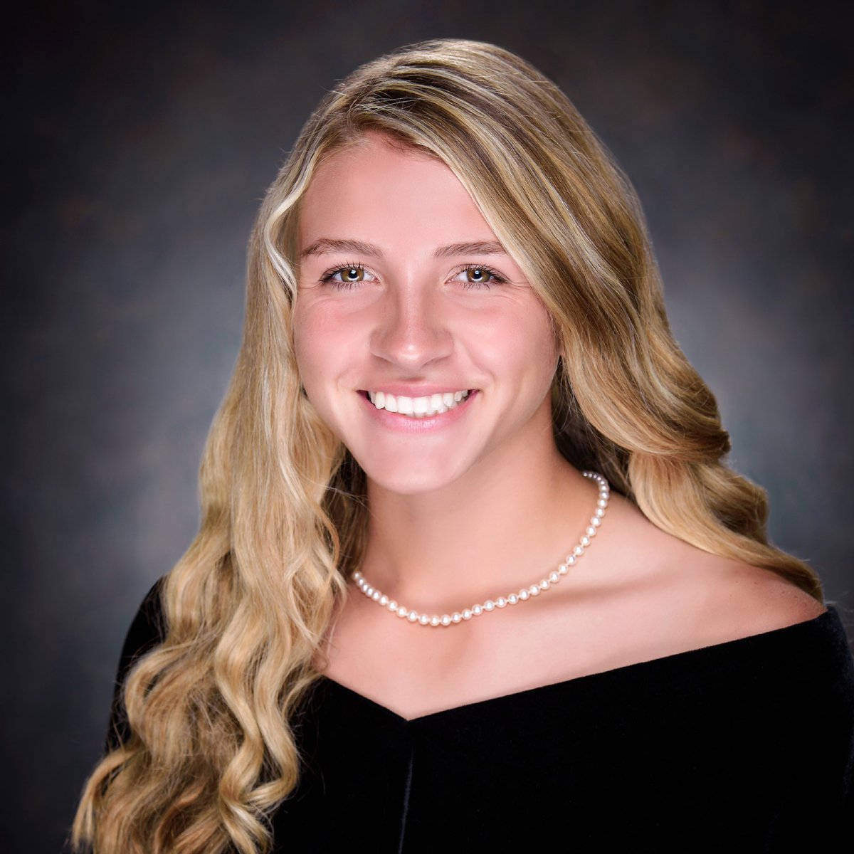 CCHS is pleased to introduce Leah Jarnac, a Top 25 student in the Class of 2021. Select the link below to read the interview with Leah. 

filecabinet7.eschoolview.com/8B2A9CE0-269E-…
