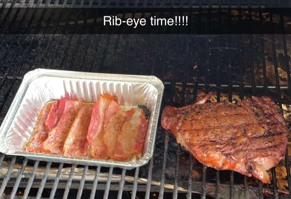 WarriorsCoachK's tweet photo. Sometimes I compliment my meat with other meat!! @Beef #NebraskaBeef #NebraskaPork #MeatEveryDay #BeefItsWhatsForDinner https://t.co/Y5d1P06qww